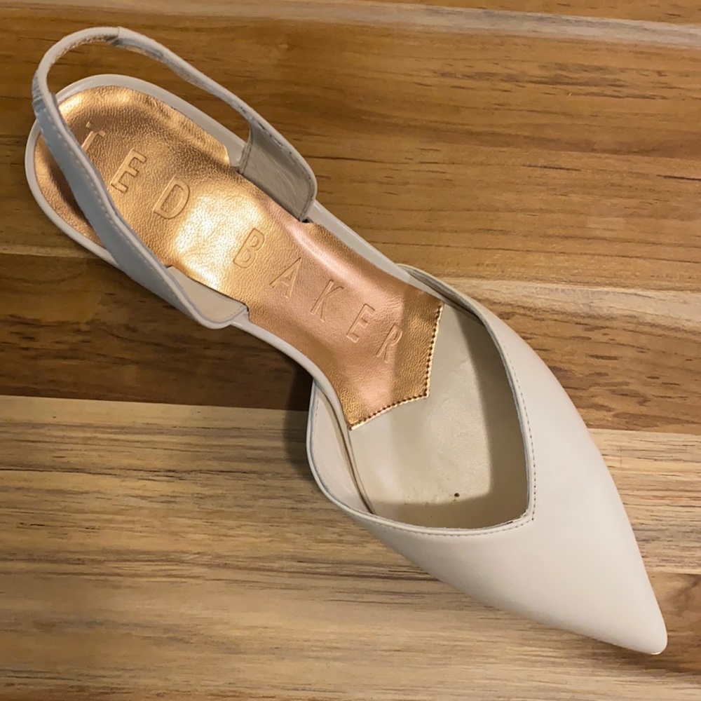 Ted Baker • Ivory Sling Back Block Pointed Toe